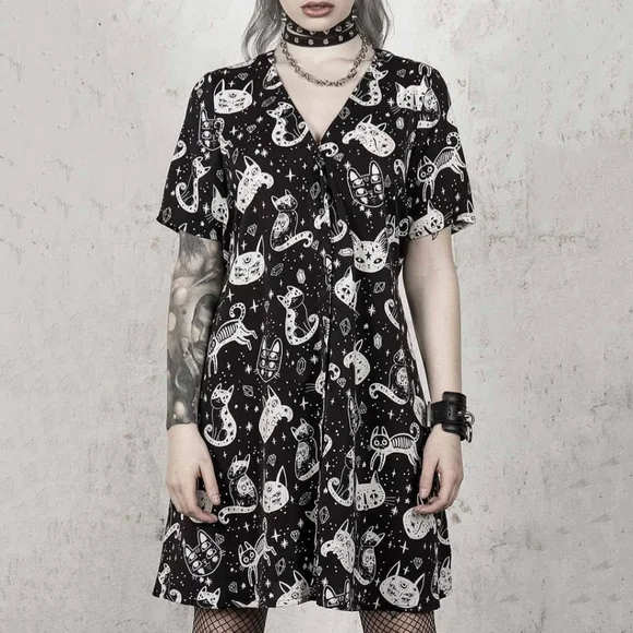 Disturbia Black and Cream Celestial Cat Pattern Midi Dress - Picture 5 of 5